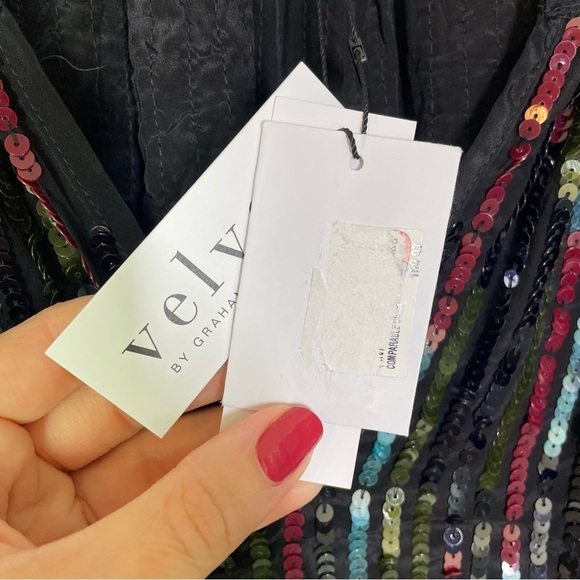 Velvet by Graham & Spencer Shopbop Nikky Sequin Top NWT Women’s Size XS - Picture 7 of 11